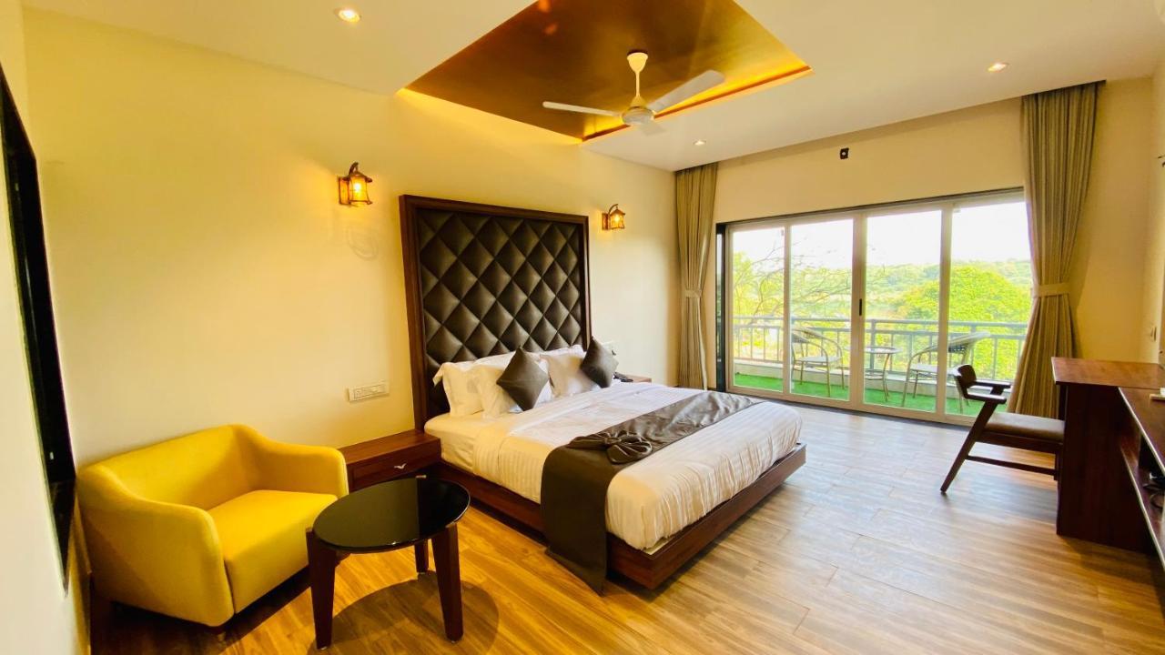 Krishna Riverside Resort Vasad Luaran gambar
