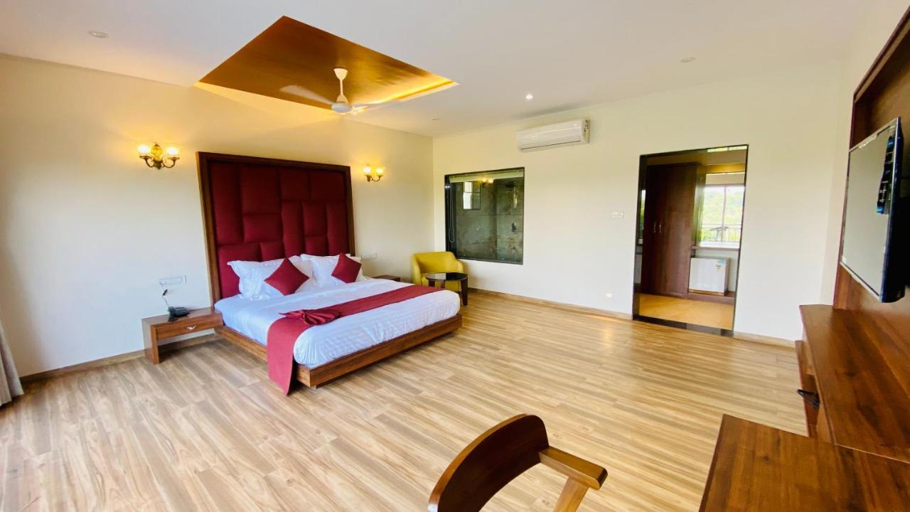 Krishna Riverside Resort Vasad Luaran gambar