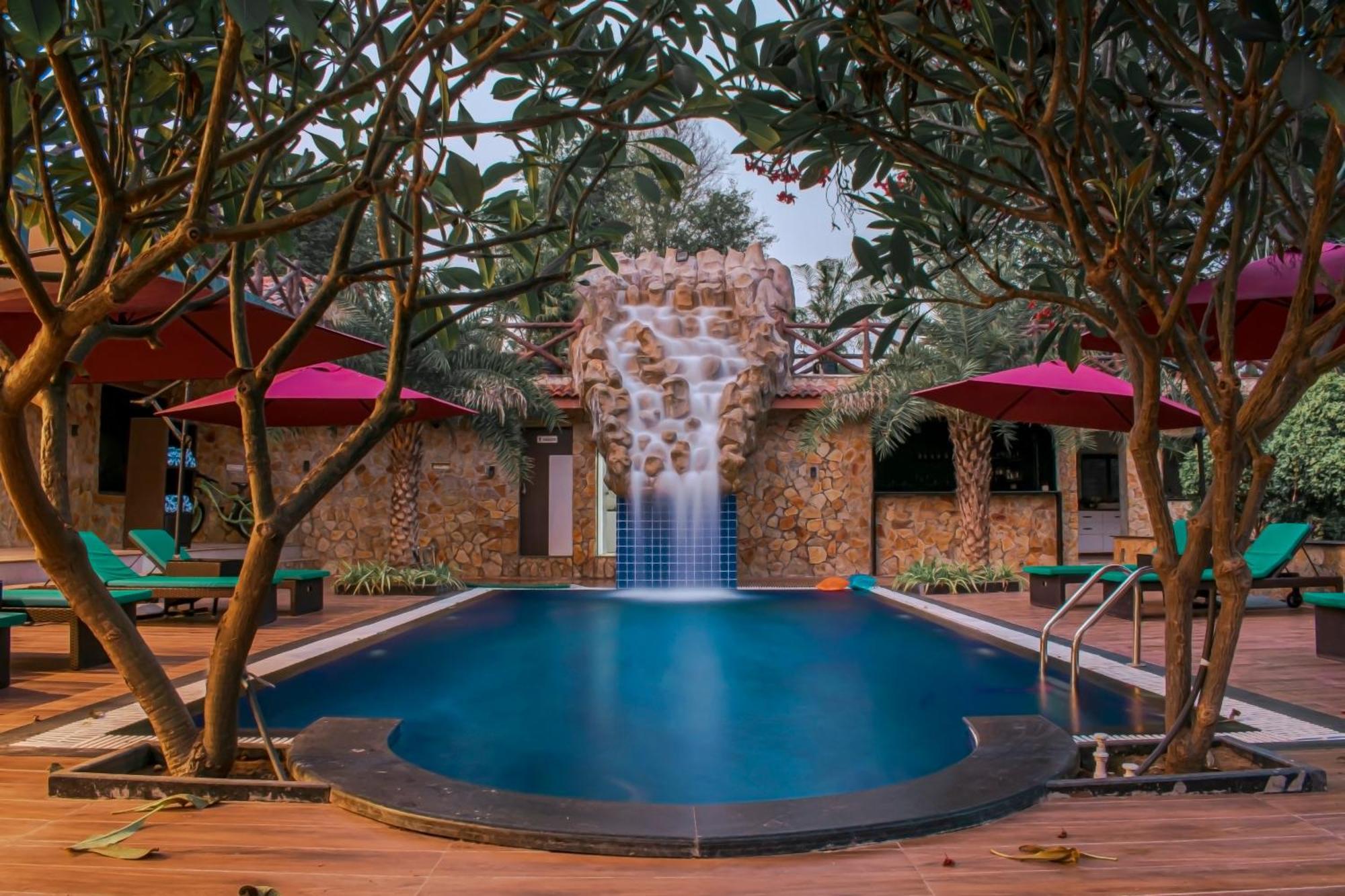 Krishna Riverside Resort Vasad Luaran gambar