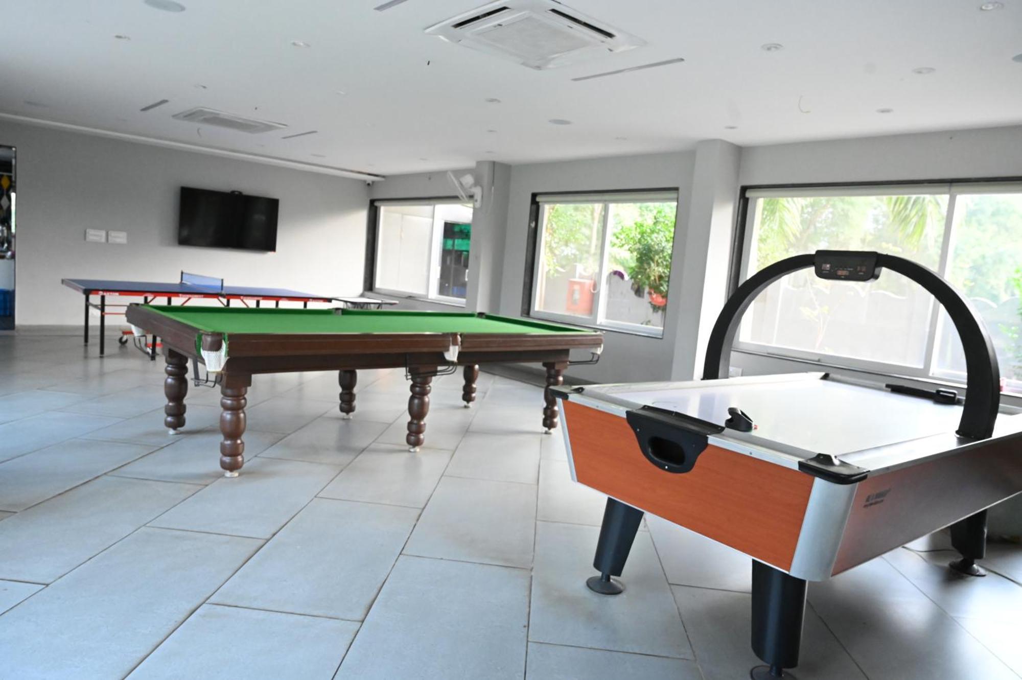 Krishna Riverside Resort Vasad Luaran gambar