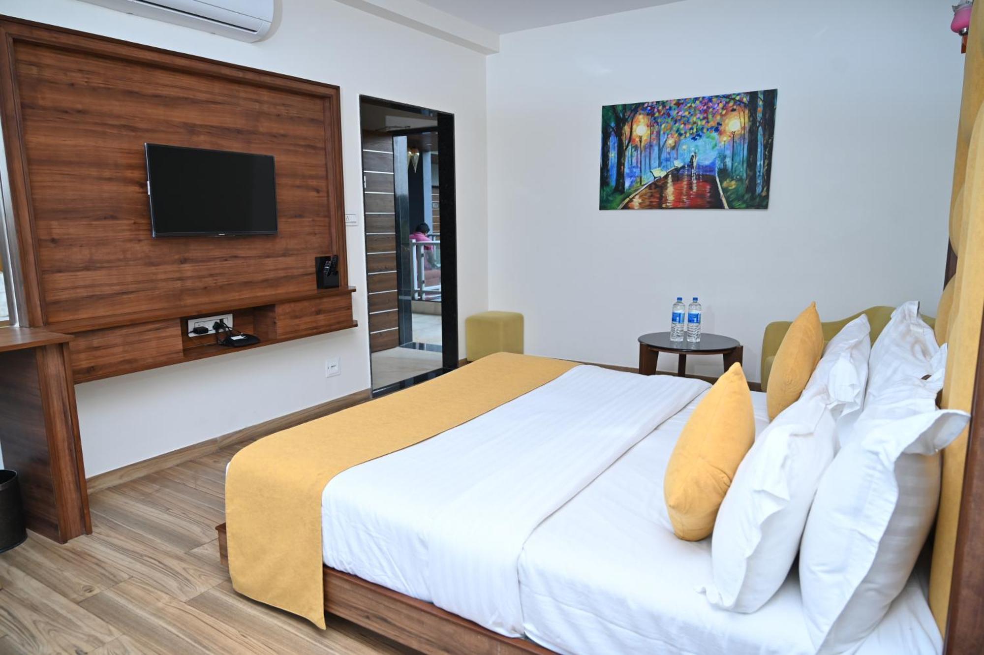 Krishna Riverside Resort Vasad Luaran gambar